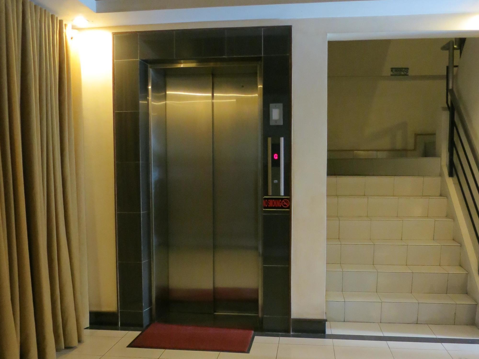 סן פדרו מקאטי Alley 8 Makati מראה חיצוני תמונה